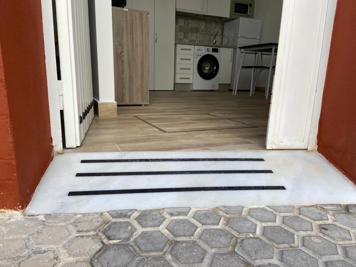 Apartamento Cruz Roja C Sevilla Exteriör bild