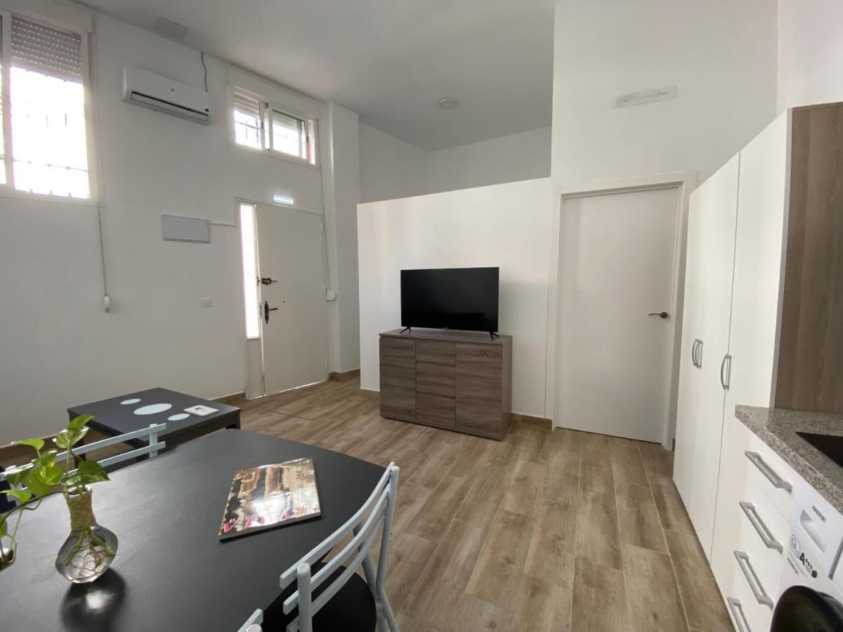 Apartamento Cruz Roja C Sevilla Exteriör bild