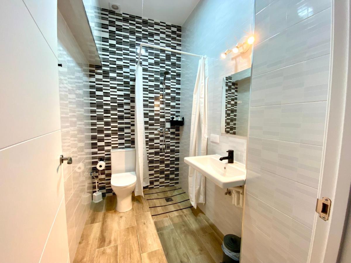 Apartamento Cruz Roja C Sevilla Exteriör bild