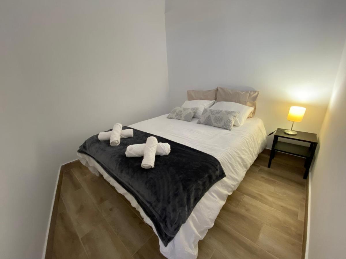 Apartamento Cruz Roja C Sevilla Exteriör bild